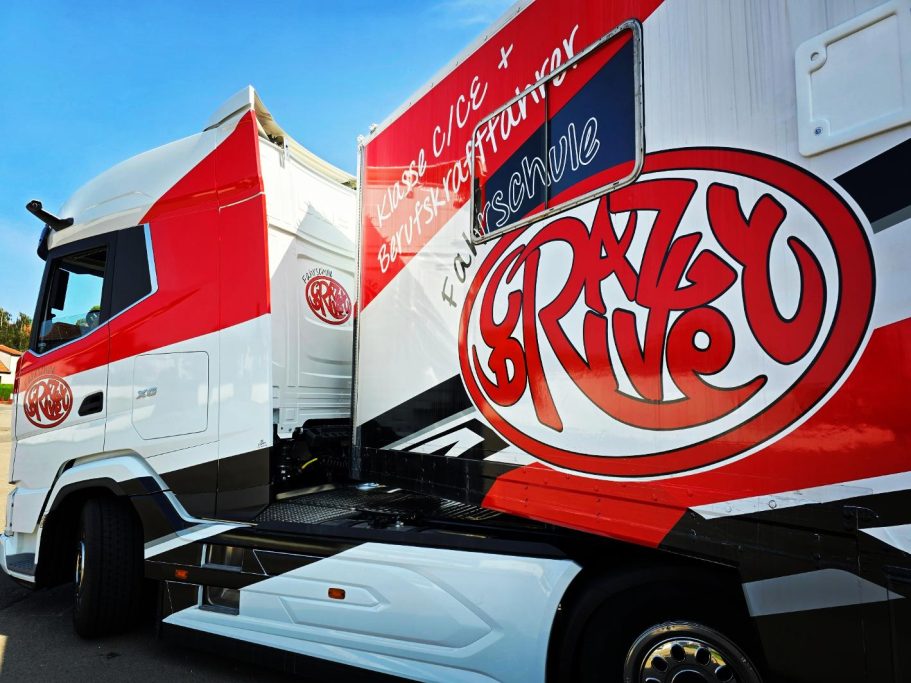 Unser DAF XG 480 im Knick Unser DAF XG 480 im Knick